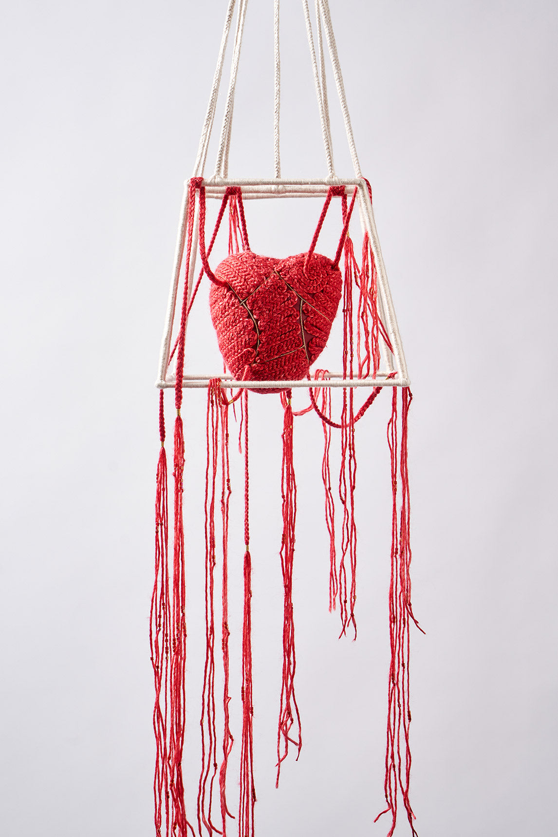 The Heart-Shaped Box par Cinthya Chalifoux
