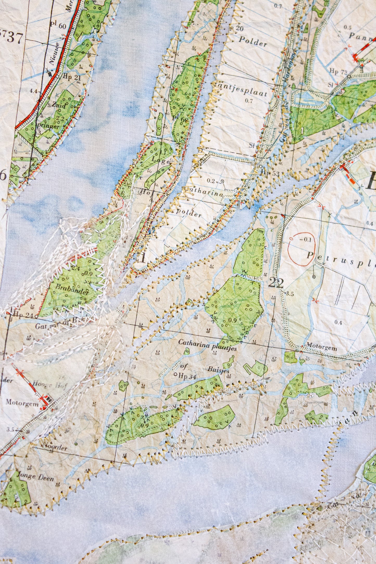 Coudre les frontières